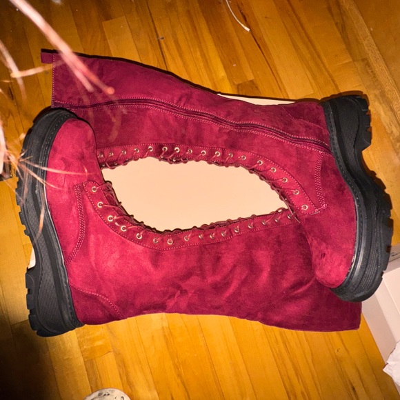 JustFab New Faux suede Burgundy chunky sole Tall lace & zipper Boots Size 9.5 - Picture 2 of 6
